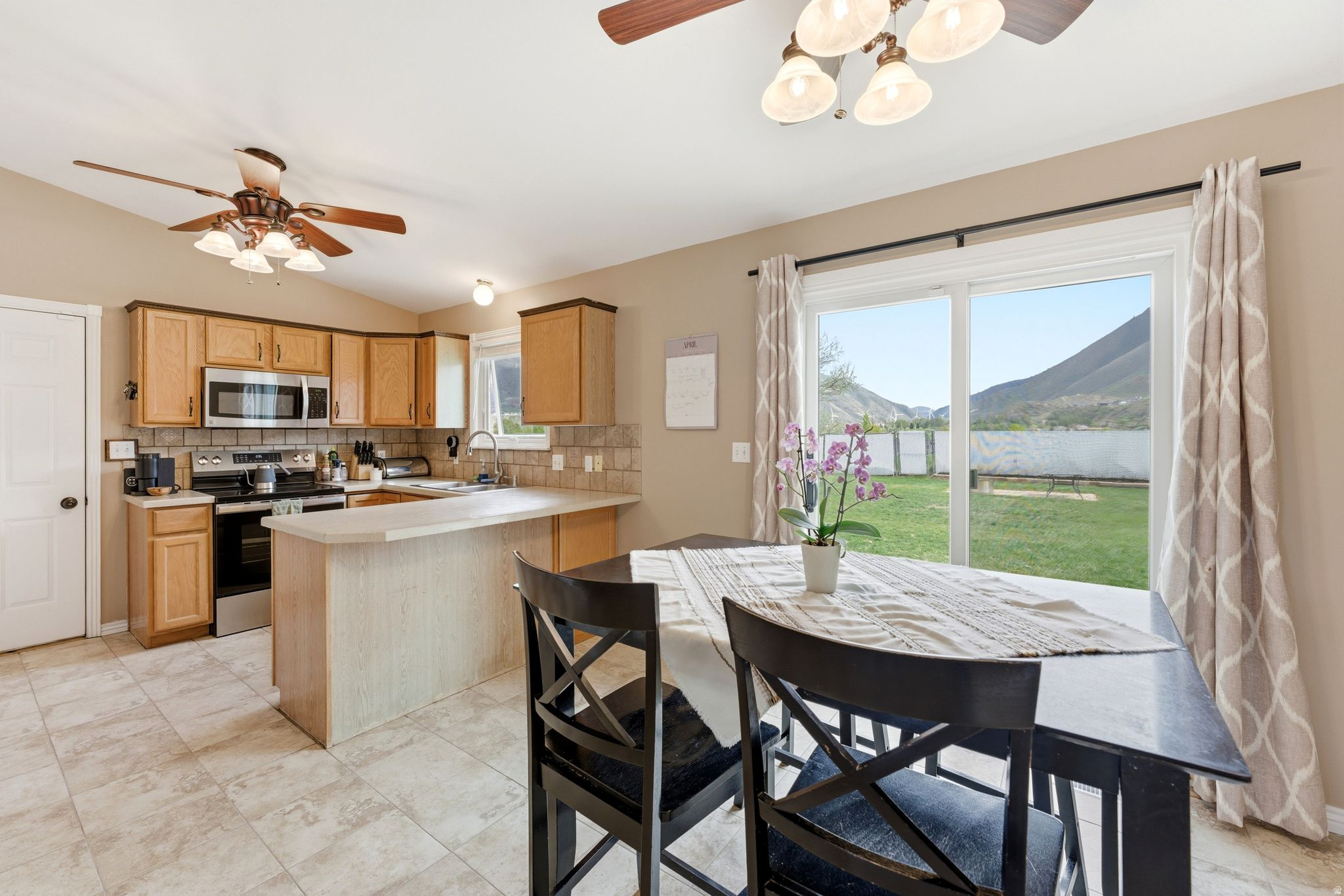 RIDGE - Residential