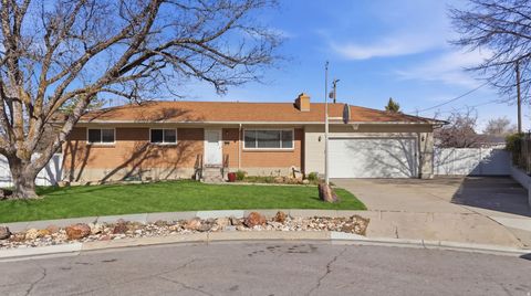Photo of 791 E CASA BLANCA CIR, Midvale, UT 84047 (MLS # 2143809)