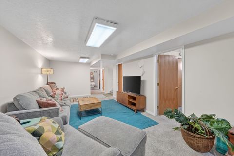 Tiny photo for 791 E CASA BLANCA CIR, Midvale, UT 84047 (MLS # 2143809)