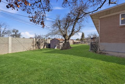 Tiny photo for 791 E CASA BLANCA CIR, Midvale, UT 84047 (MLS # 2143809)