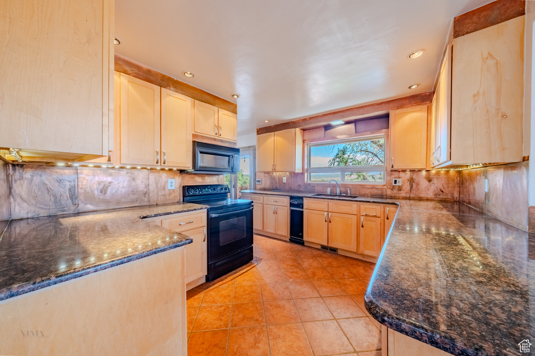 CANYON COUNTRY SUBDIVISION - Residential