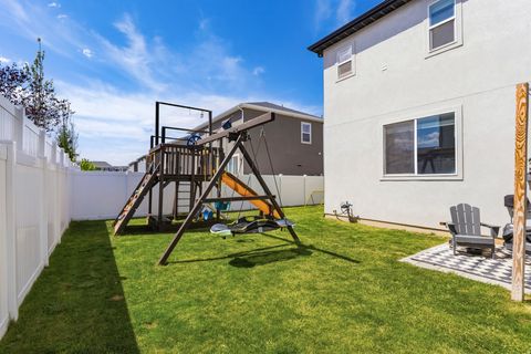 Tiny photo for 1532 N WOODSIDE DR, Spanish Fork, UT 84660 (MLS # 2152228)