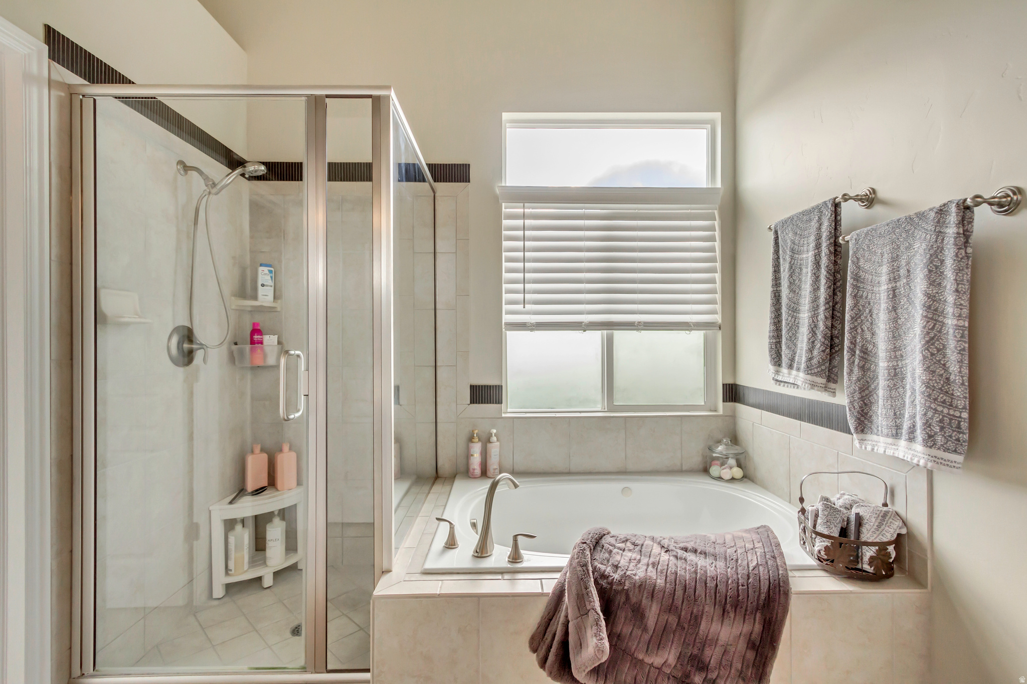 GREYHAWK - Residential