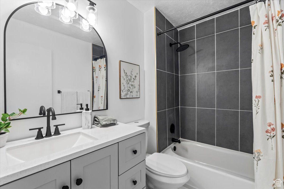 WOODRIDGE - Residential