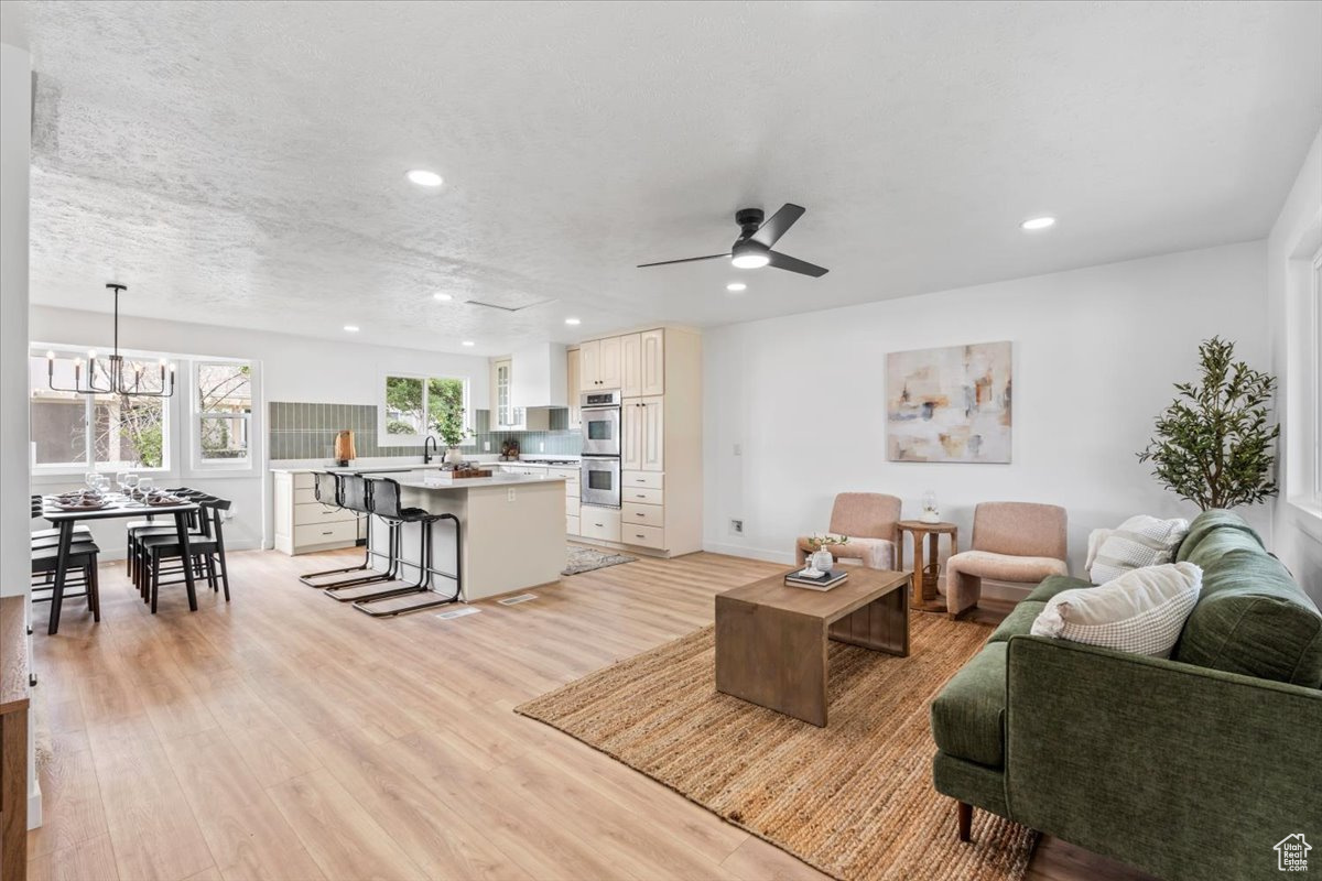 WOODRIDGE - Residential