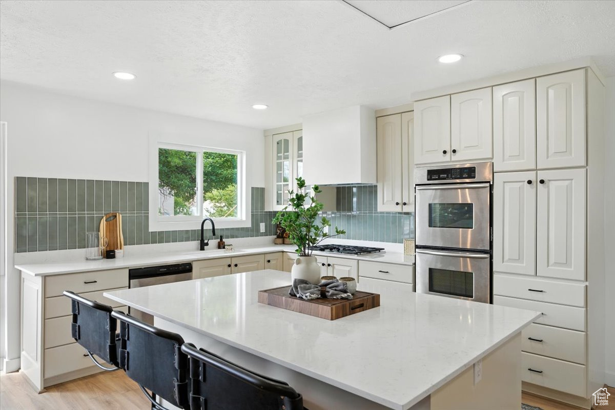 WOODRIDGE - Residential