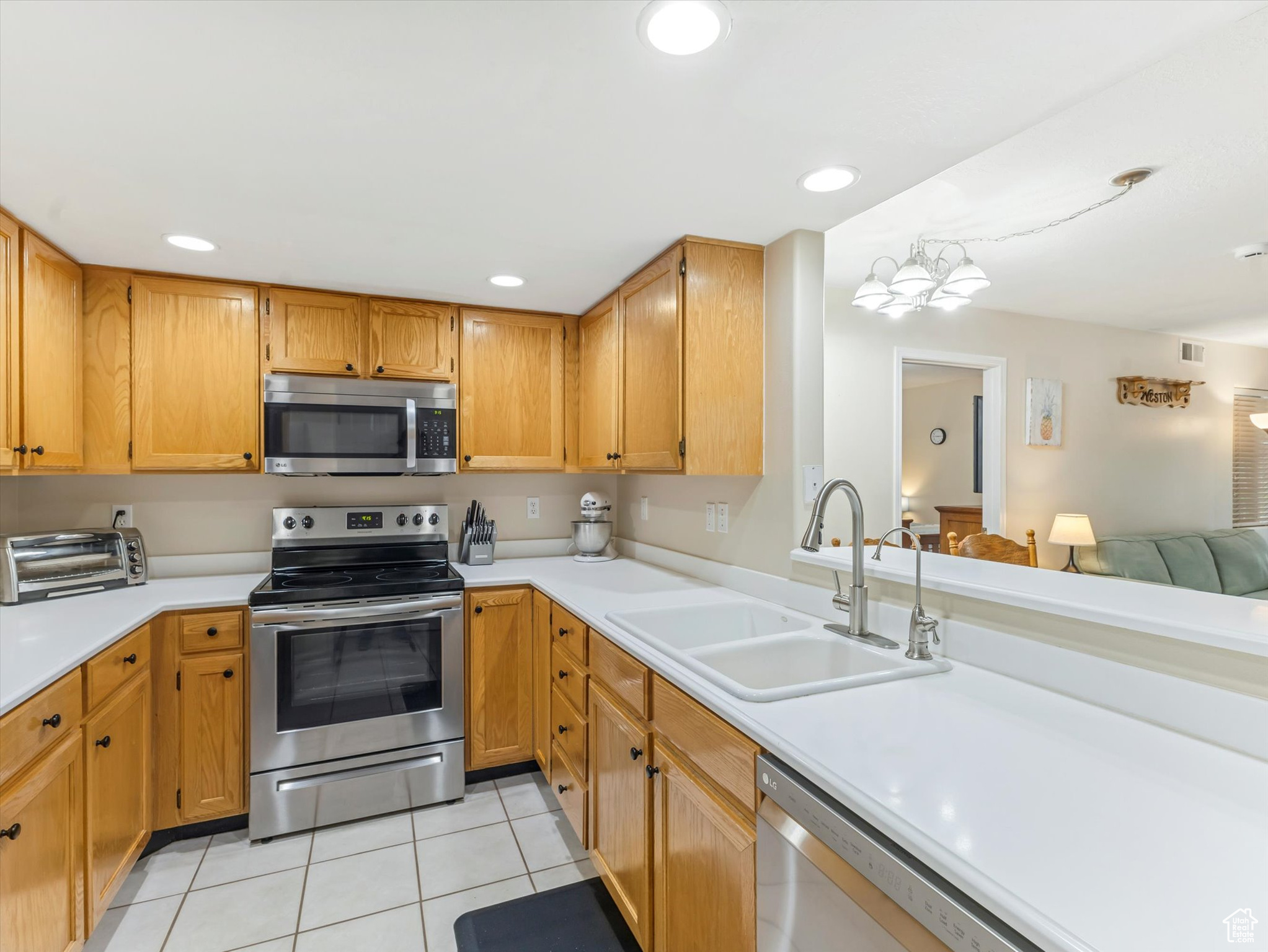 RIVER RUN CONDO PH 6 - Residential