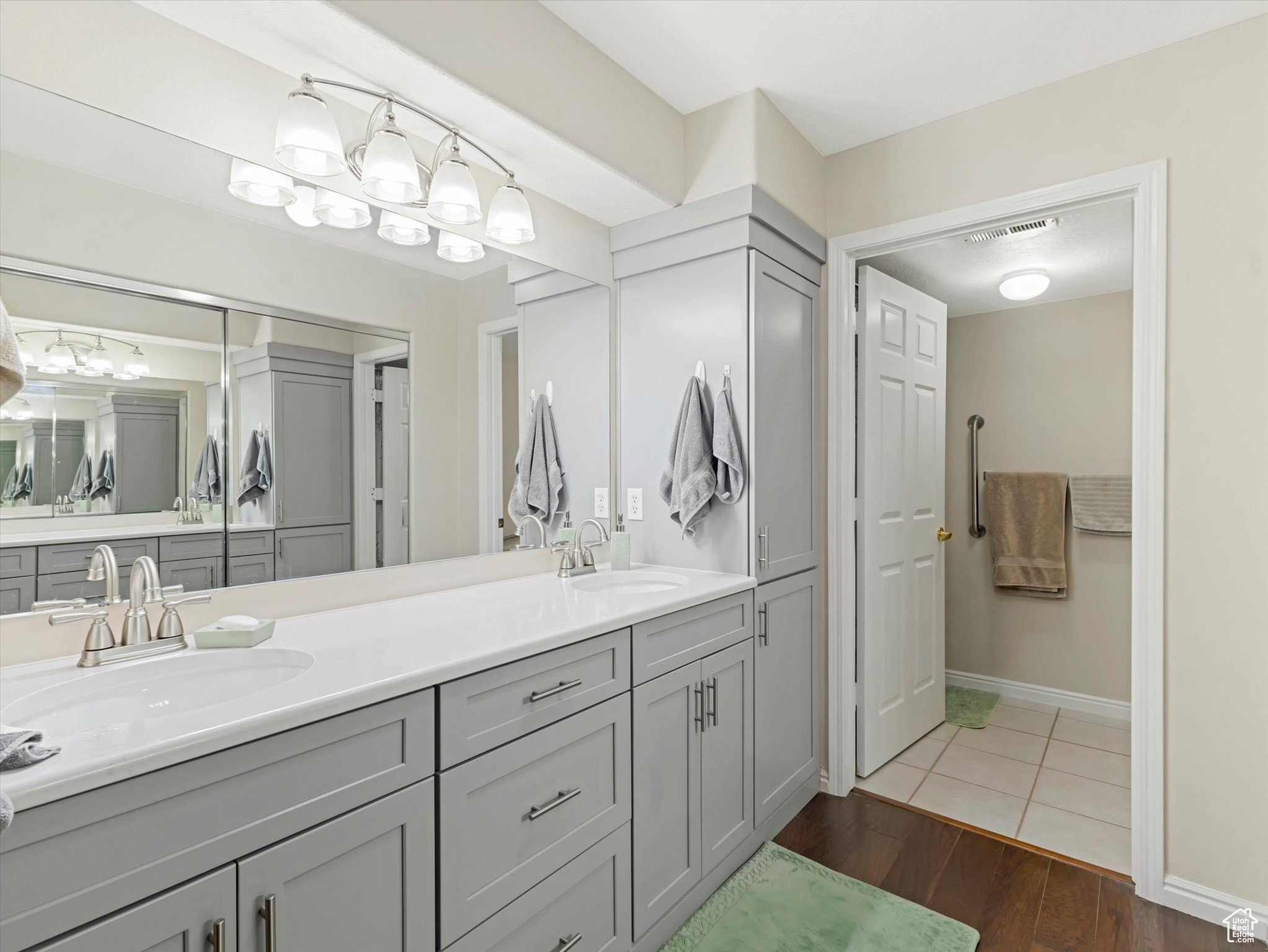 RIVER RUN CONDO PH 6 - Residential