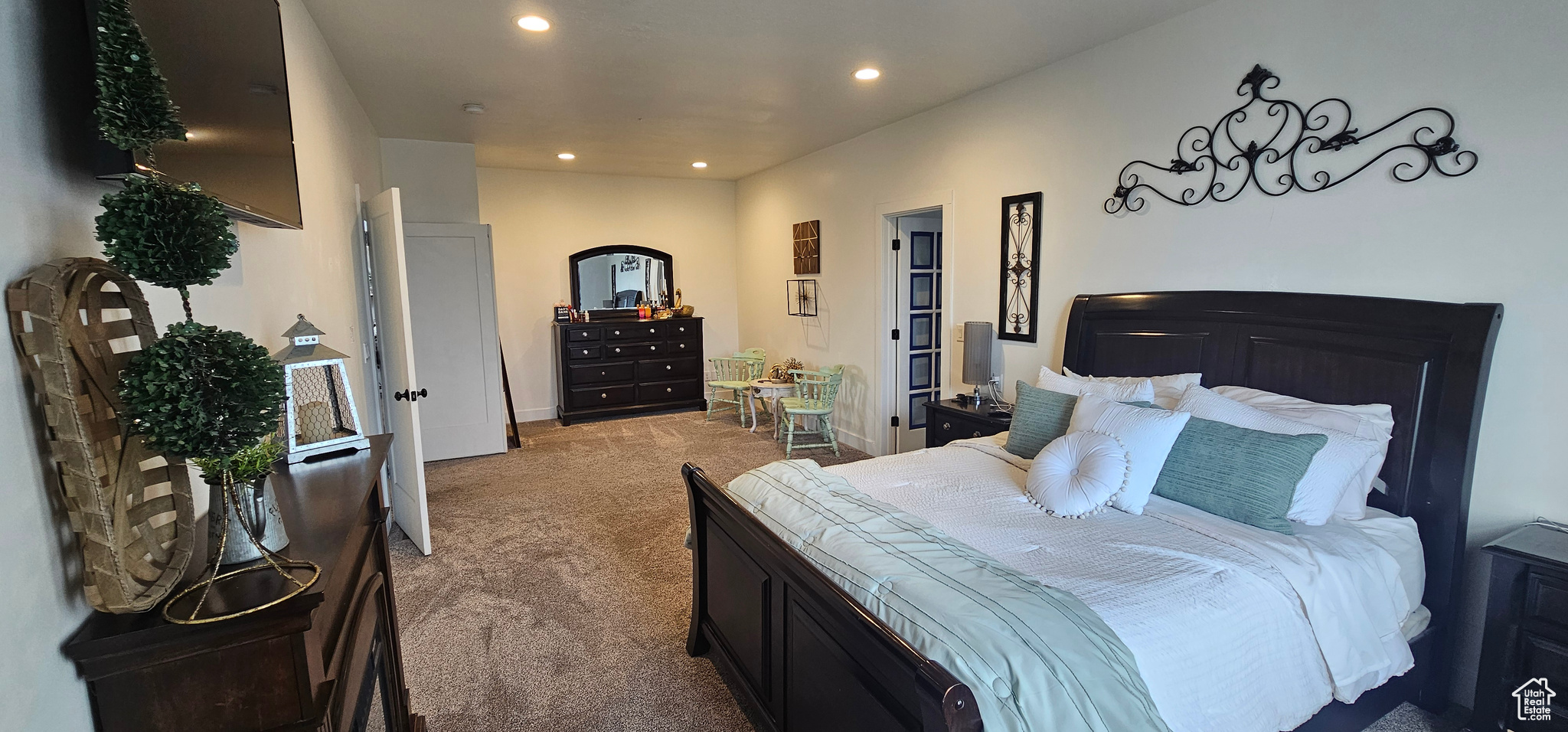 KELLY MINOR SUB - Residential