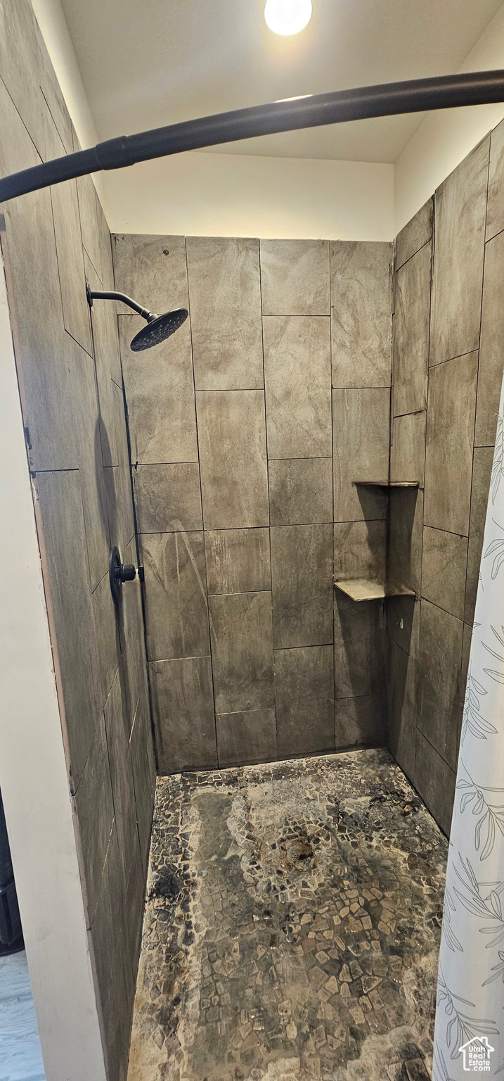 KELLY MINOR SUB - Residential