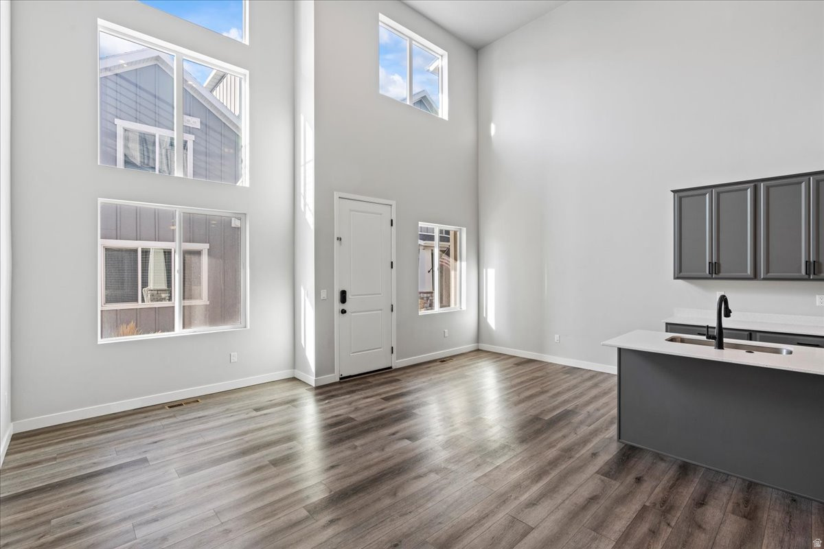 DAY RANCH TOWNS - Residential