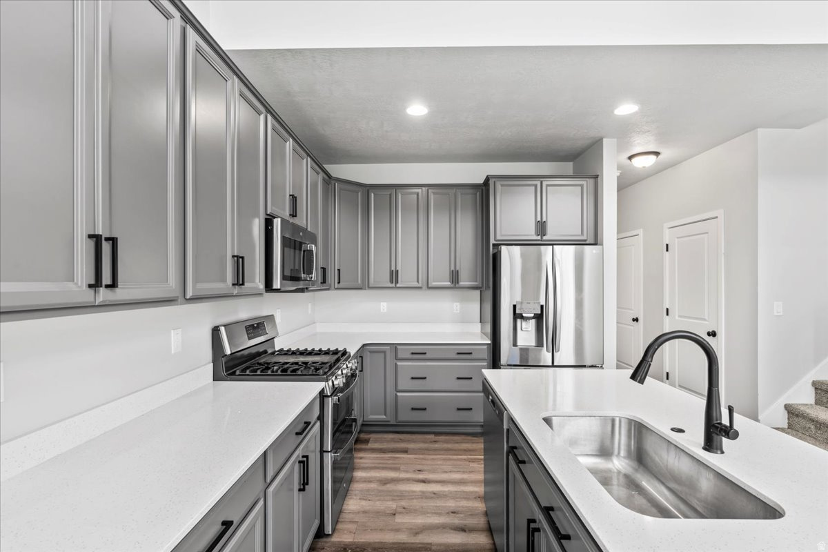 DAY RANCH TOWNS - Residential