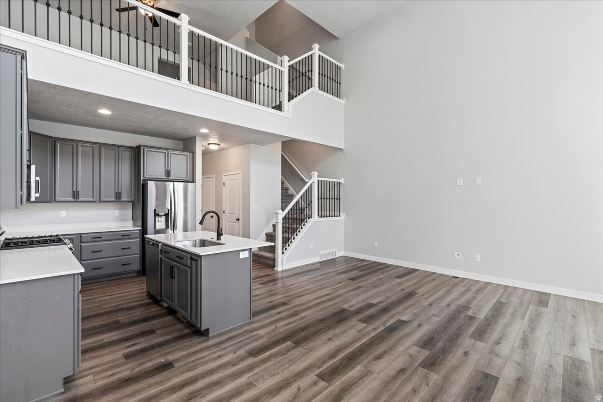 DAY RANCH TOWNS - Residential