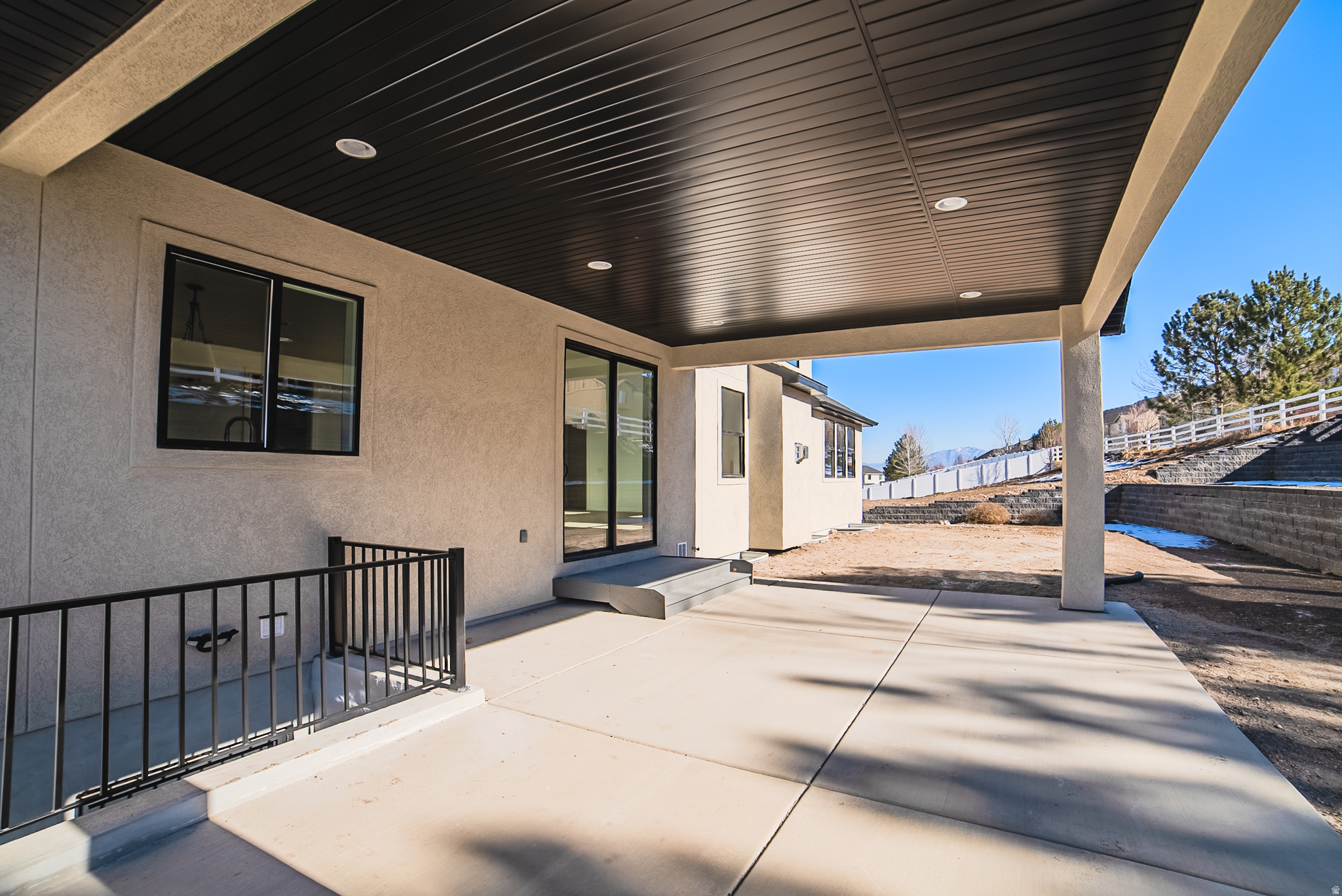 SYCAMORES COVE - Residential