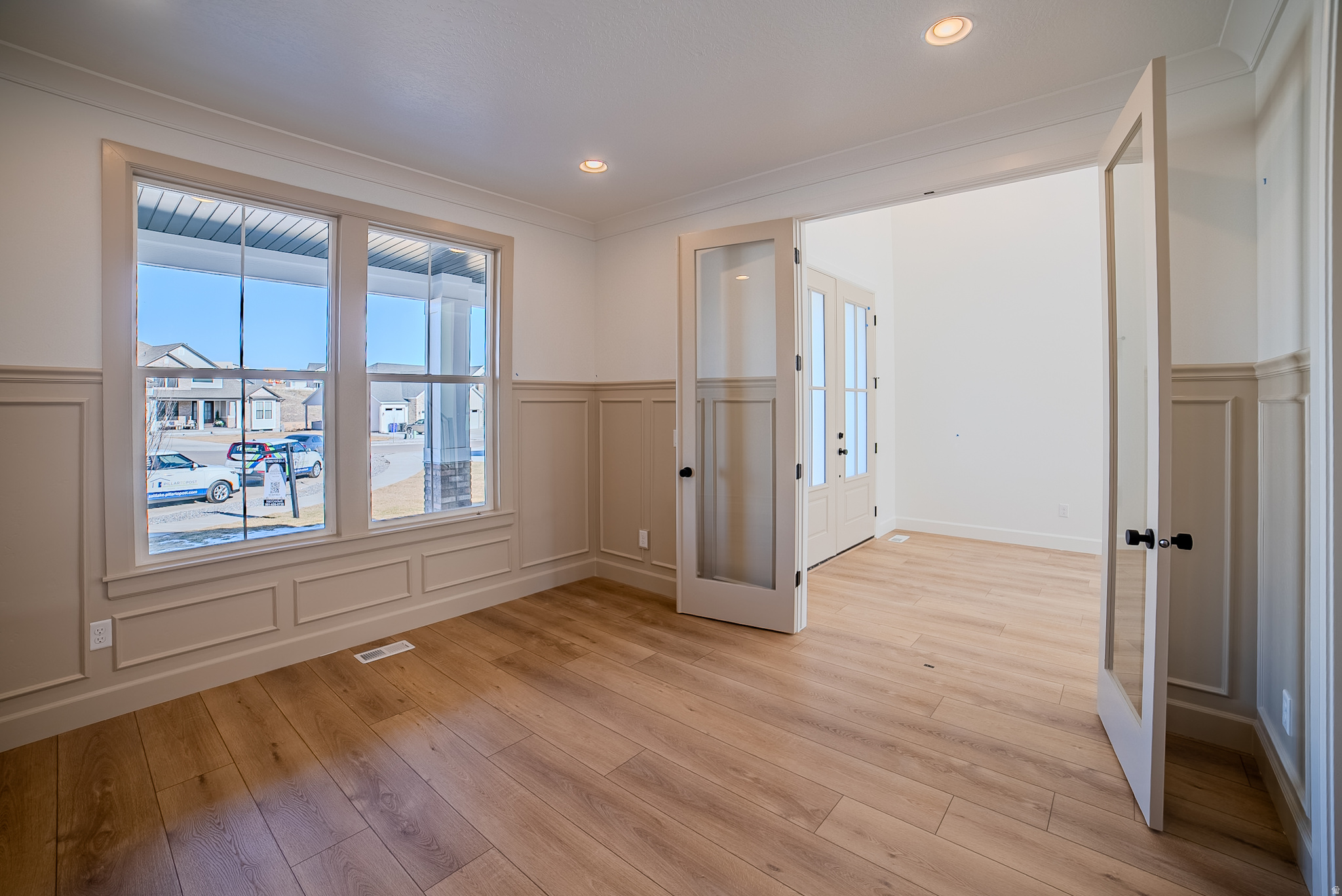 SYCAMORES COVE - Residential