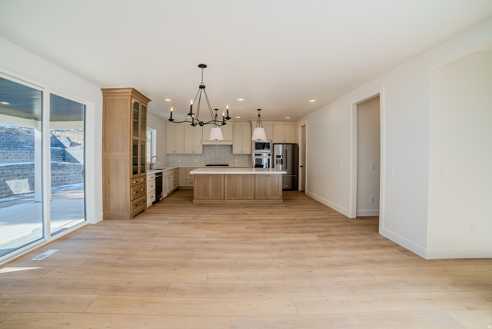 SYCAMORES COVE - Residential