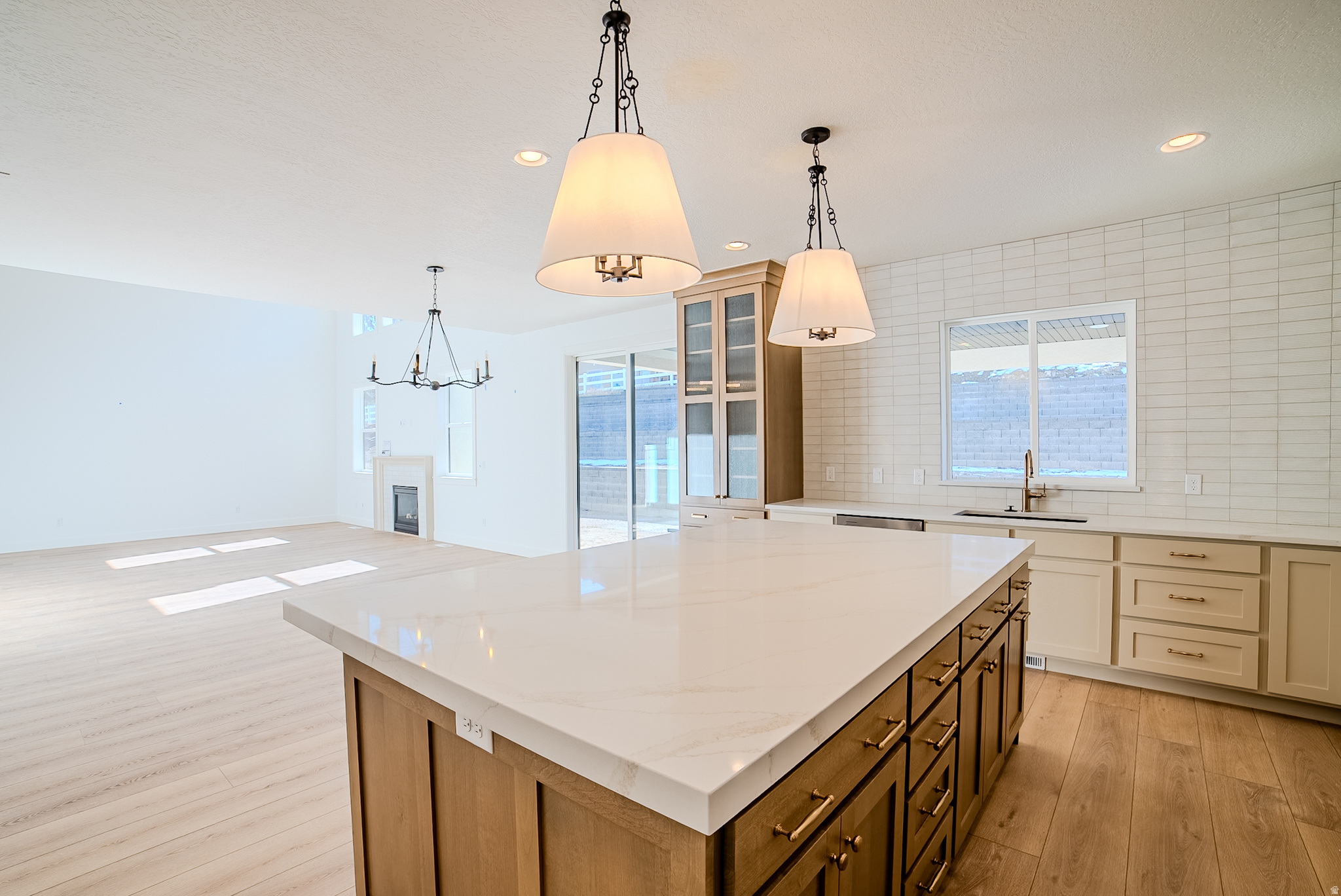 SYCAMORES COVE - Residential