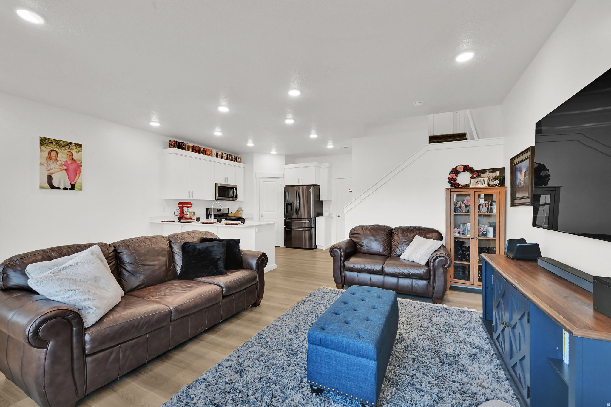 PROMINENCE POINT - Residential