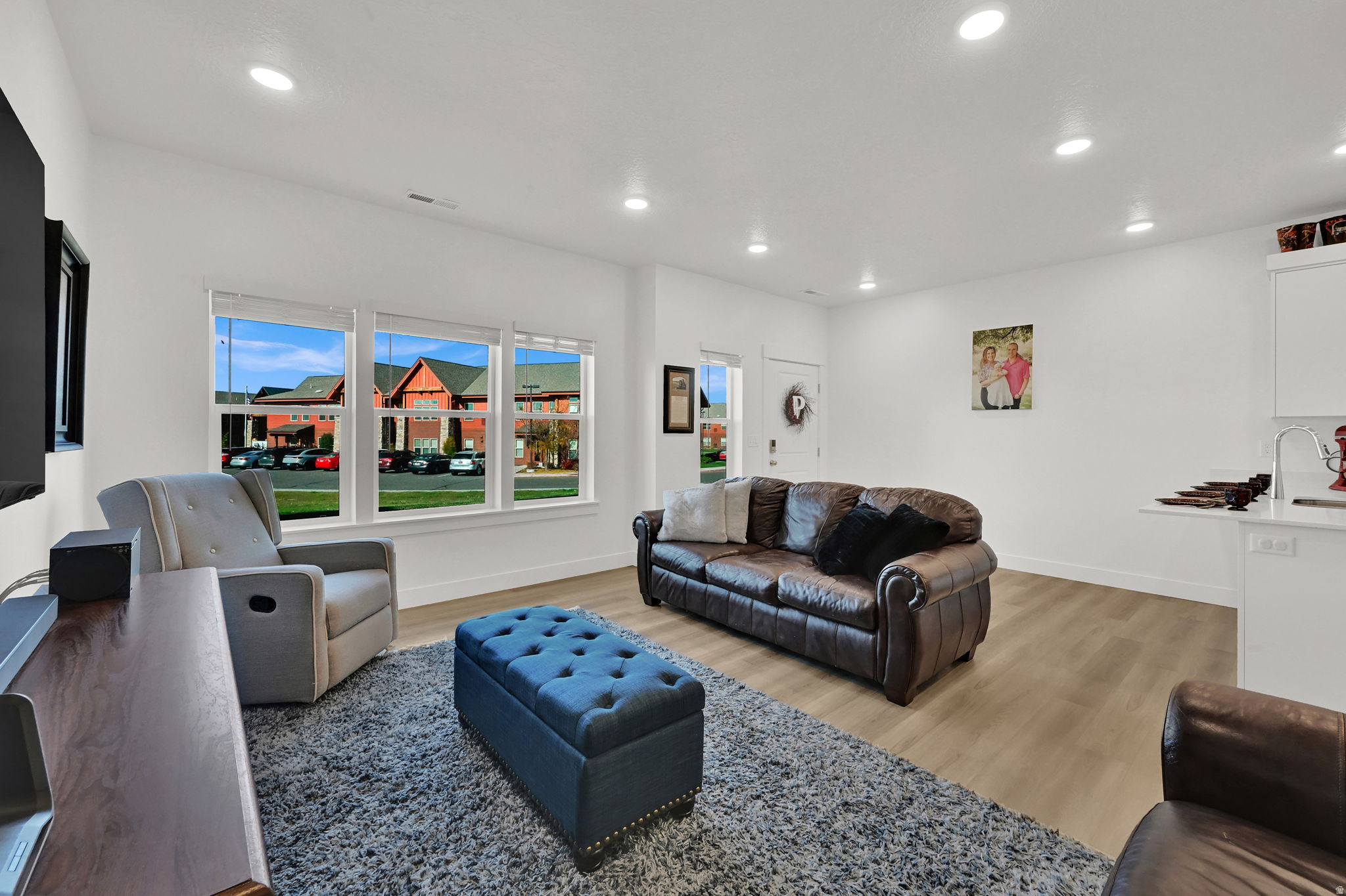 PROMINENCE POINT - Residential