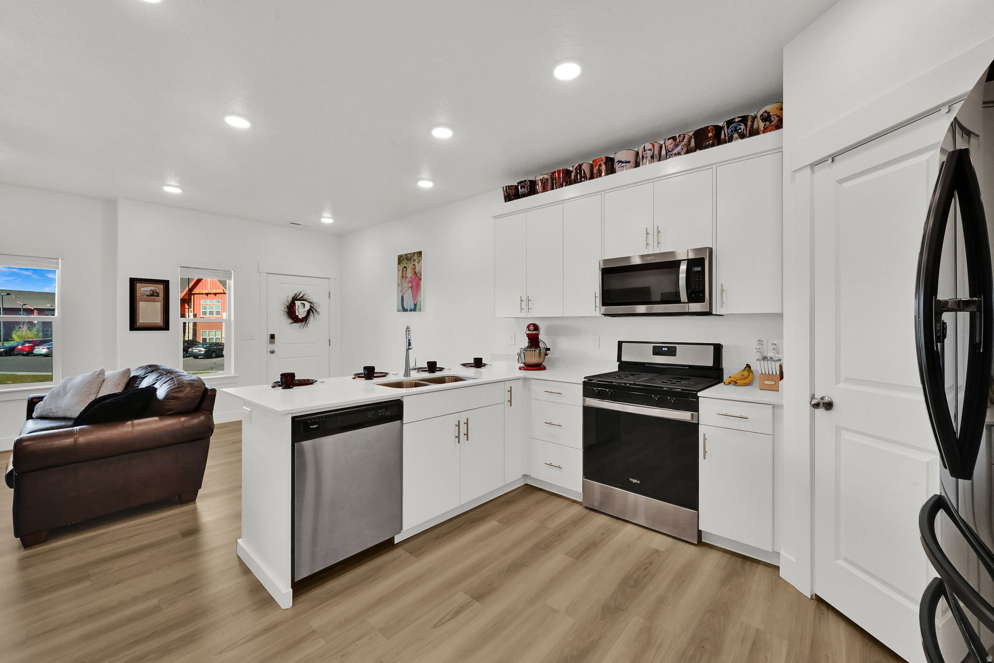 PROMINENCE POINT - Residential