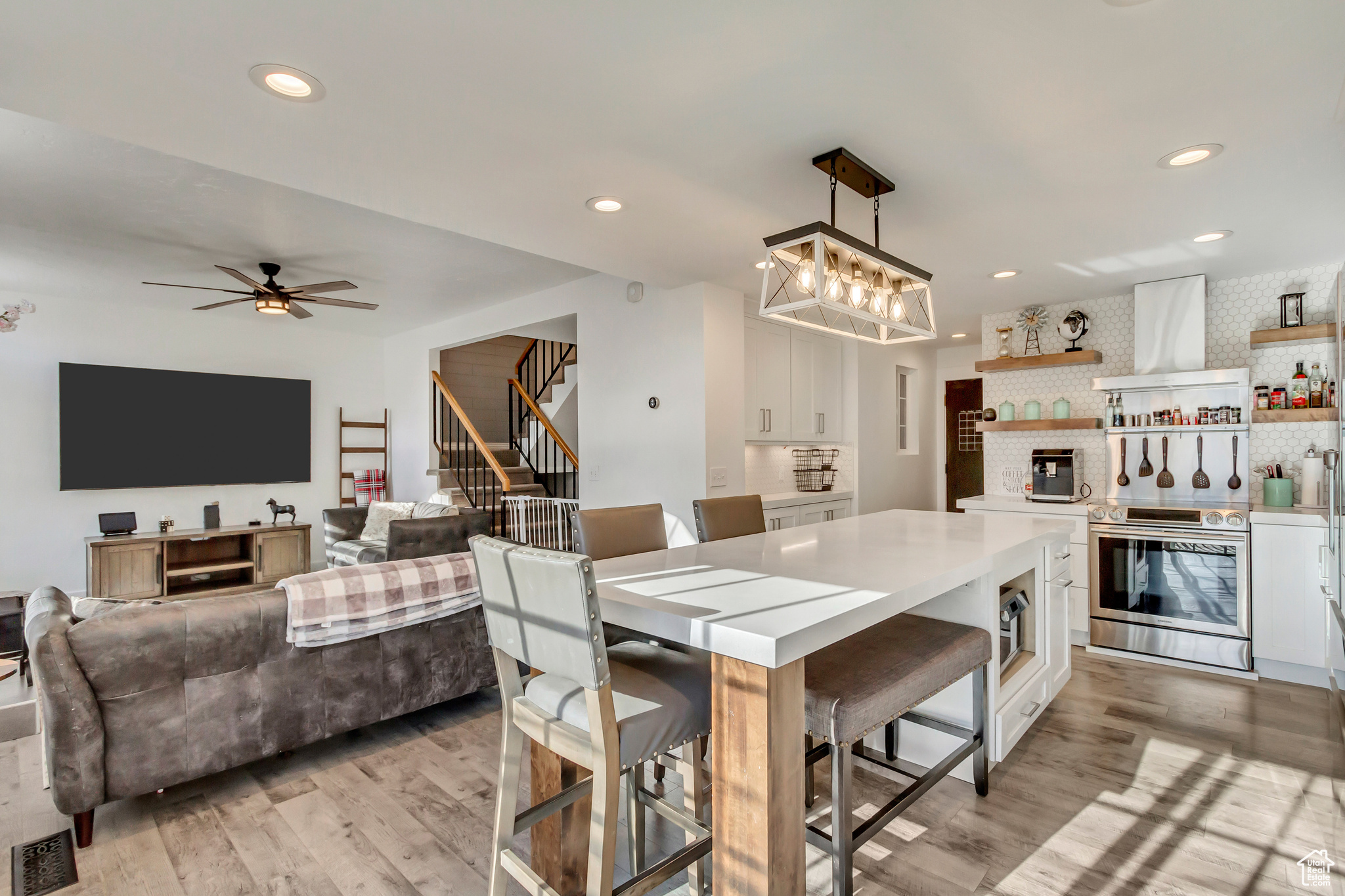 3103 W Meadow Green Way, West Jordan, Utah image 8