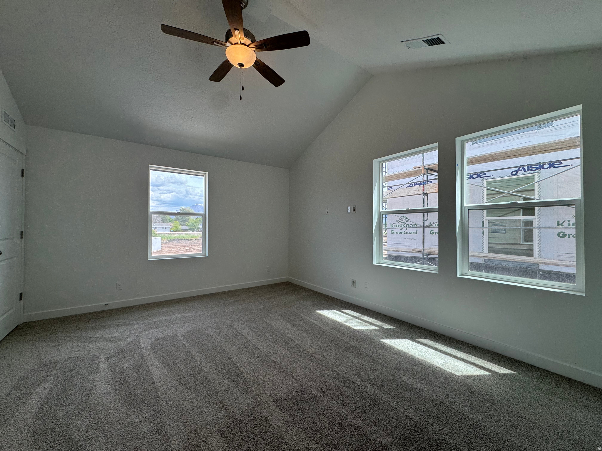 TRAILSIDE - Residential