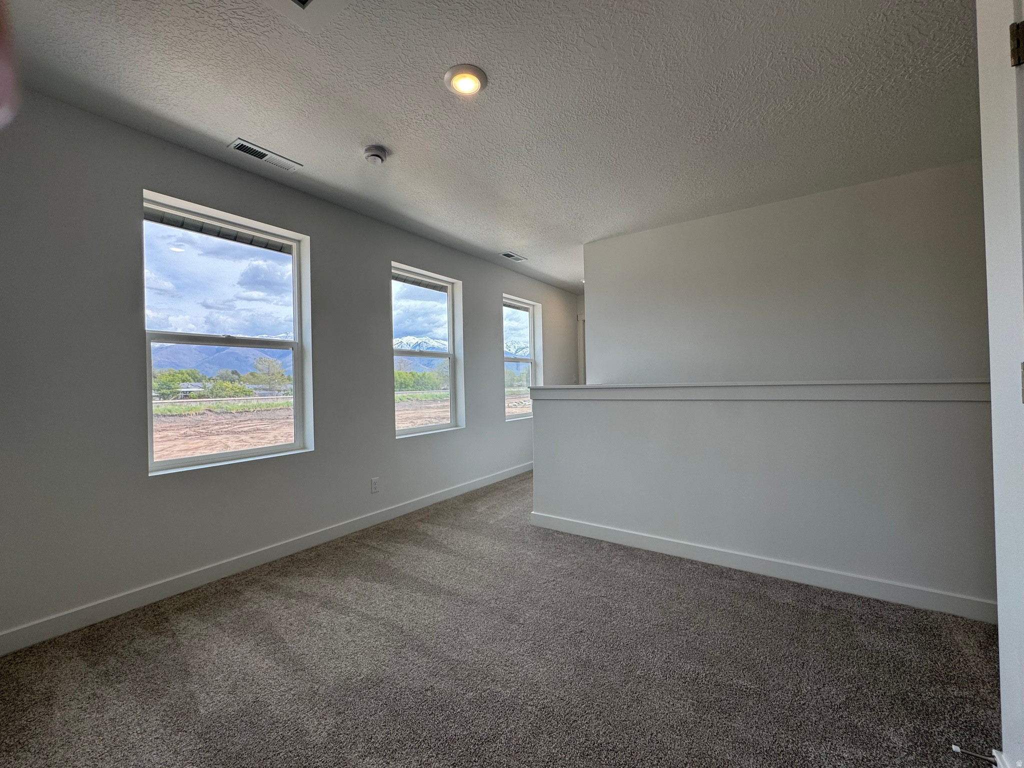 TRAILSIDE - Residential