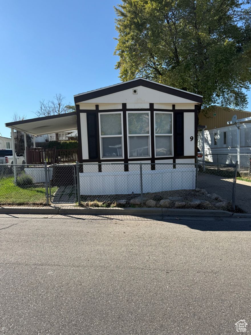 Fantastic opportunity to own single level living with many updates. Walk in closet in primary bedroom PLUS 2 additional closets, new roof 2 years old, new water heater, new motor on swamp cooler. Fridge and washer negotiable. Easy freeway access and close to many conveniences, restaurants and shopping. Must complete application and obtain approval from management prior to occupancy.  Buyer to verify sq footage.