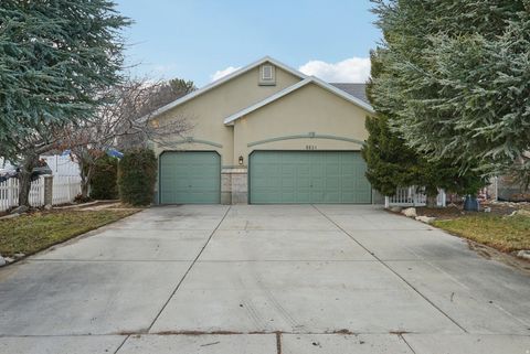 Tiny photo for 9634 S ELK VISTA LN W, South Jordan, UT 84095 (MLS # 2127181)