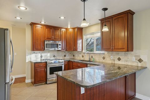 Tiny photo for 9634 S ELK VISTA LN W, South Jordan, UT 84095 (MLS # 2127181)