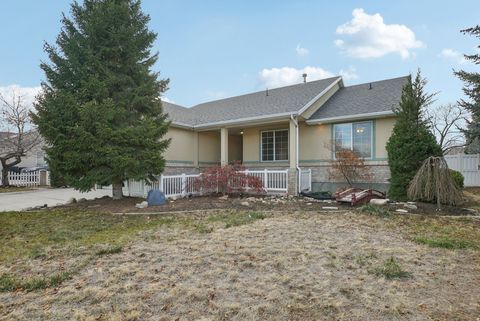 Tiny photo for 9634 S ELK VISTA LN W, South Jordan, UT 84095 (MLS # 2127181)
