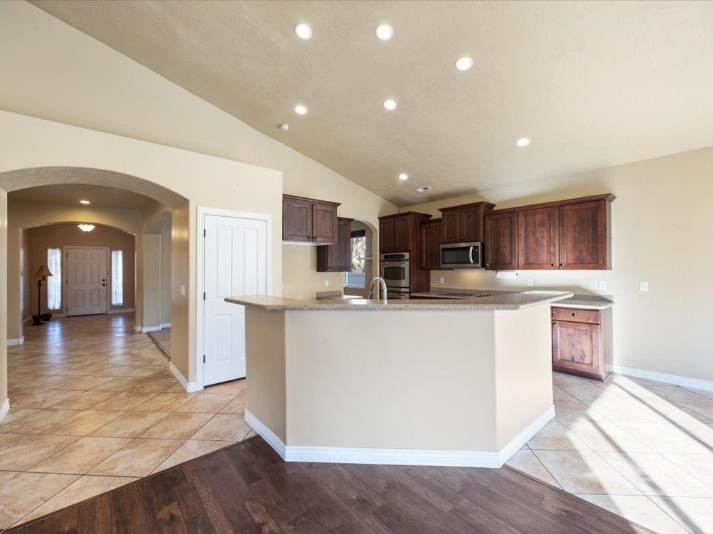 SPRING CREEK RANCH - Residential