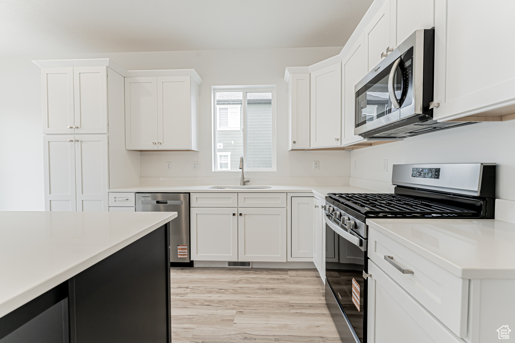 MOUNTAIN RIDGE - Residential