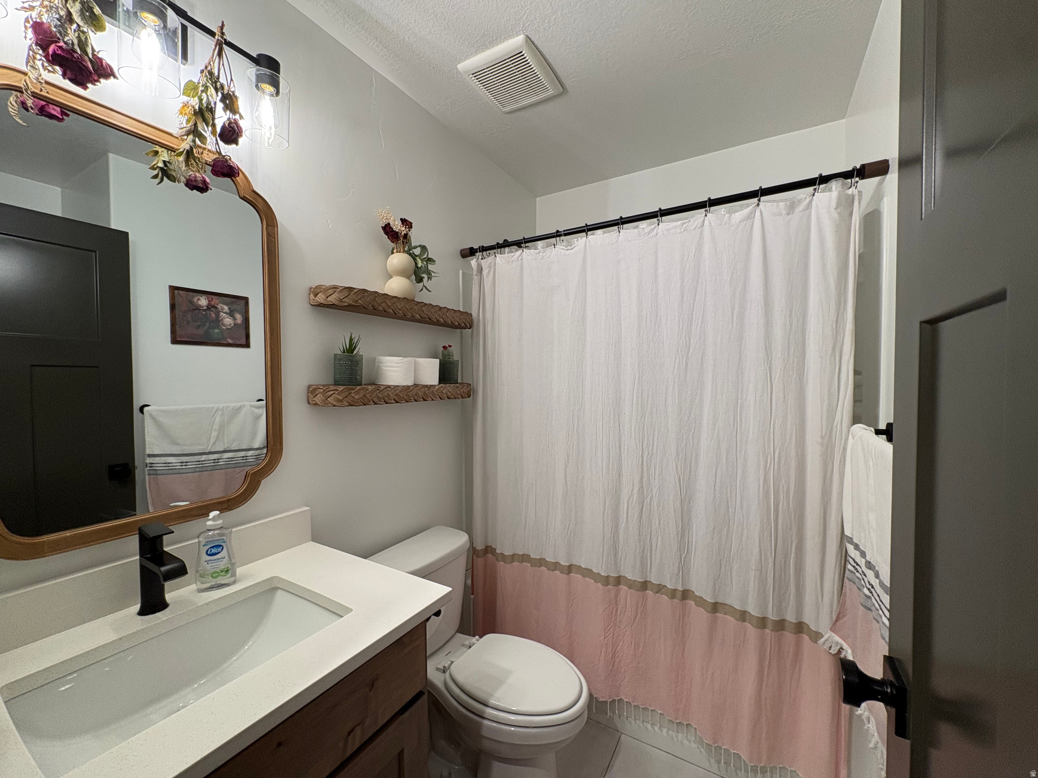 EASTSIDE VIEW - Residential