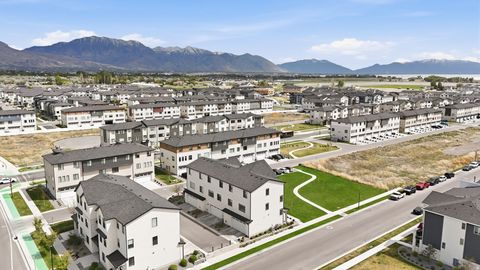 Tiny photo for 931 W 360 S, American Fork, UT 84003 (MLS # 2153056)