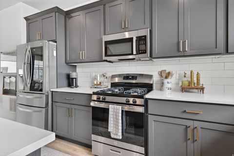 Tiny photo for 931 W 360 S, American Fork, UT 84003 (MLS # 2153056)