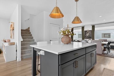 Tiny photo for 931 W 360 S, American Fork, UT 84003 (MLS # 2153056)