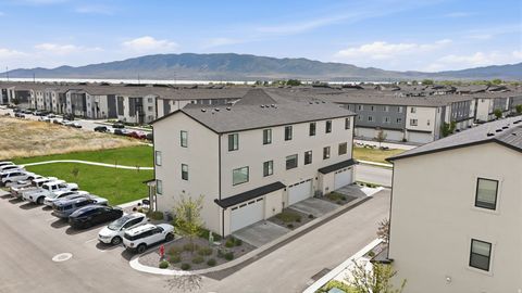 Tiny photo for 931 W 360 S, American Fork, UT 84003 (MLS # 2153056)