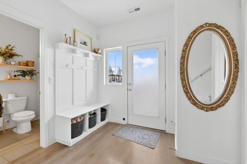 Tiny photo for 931 W 360 S, American Fork, UT 84003 (MLS # 2153056)