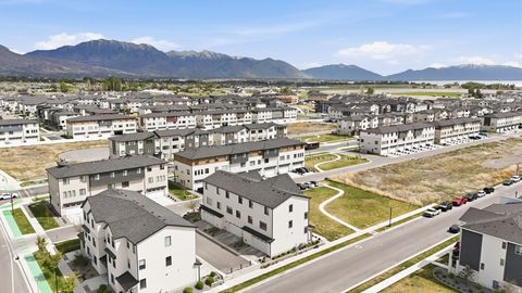 Tiny photo for 931 W 360 S, American Fork, UT 84003 (MLS # 2153056)