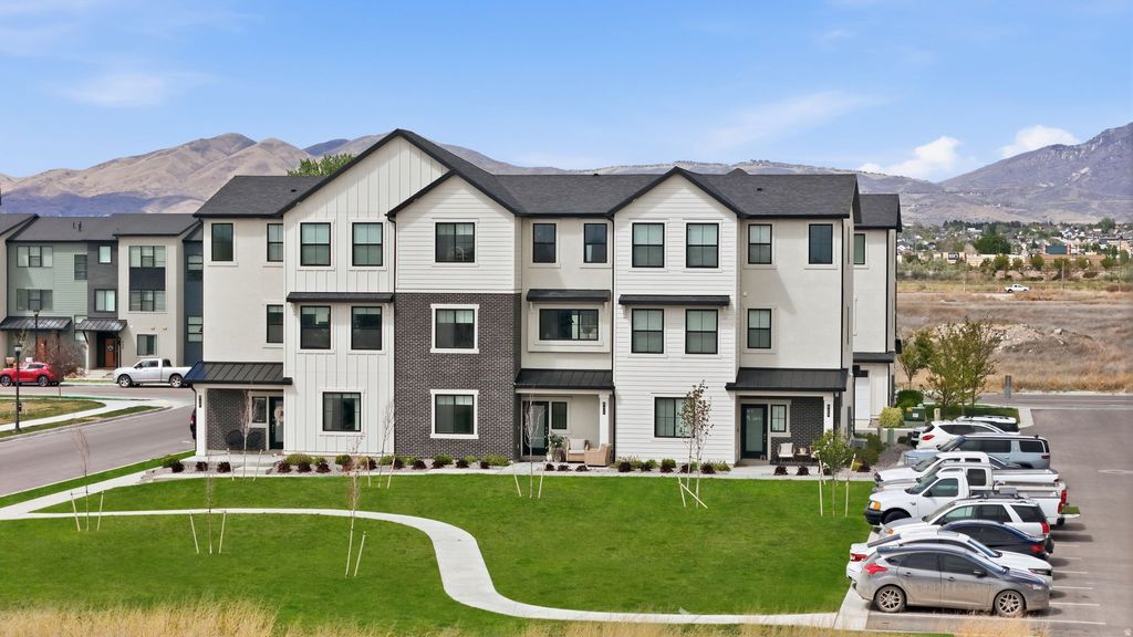 Photo of 931 W 360 S, American Fork, UT 84003 (MLS # 2153056)