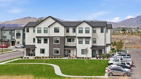 Photo of 931 W 360 S, American Fork, UT 84003 (MLS # 2153056)