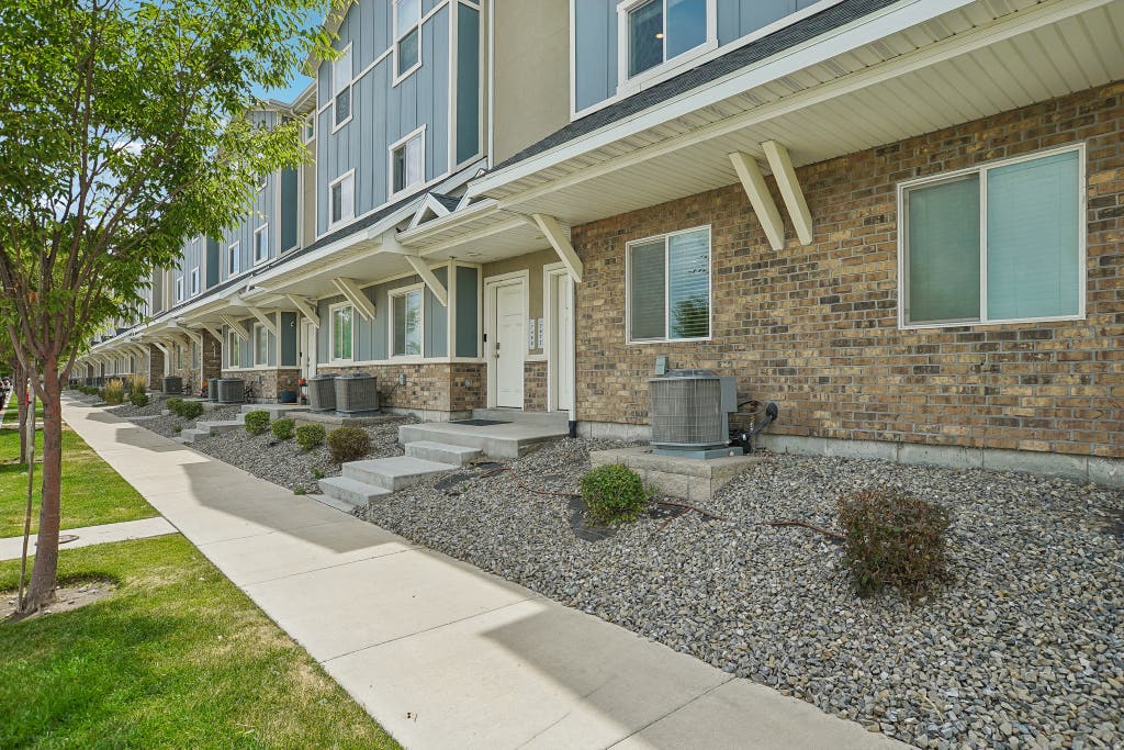 Photo of 2624 S PICKWICK ST, Magna, UT 84044 (MLS # 2177706)