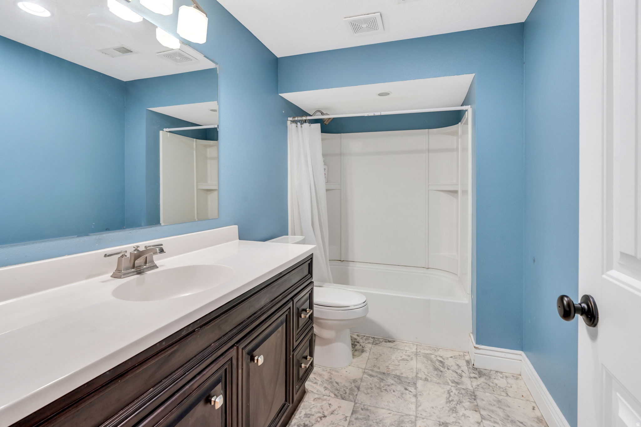 THANKSGIVING MEADOWS - Residential