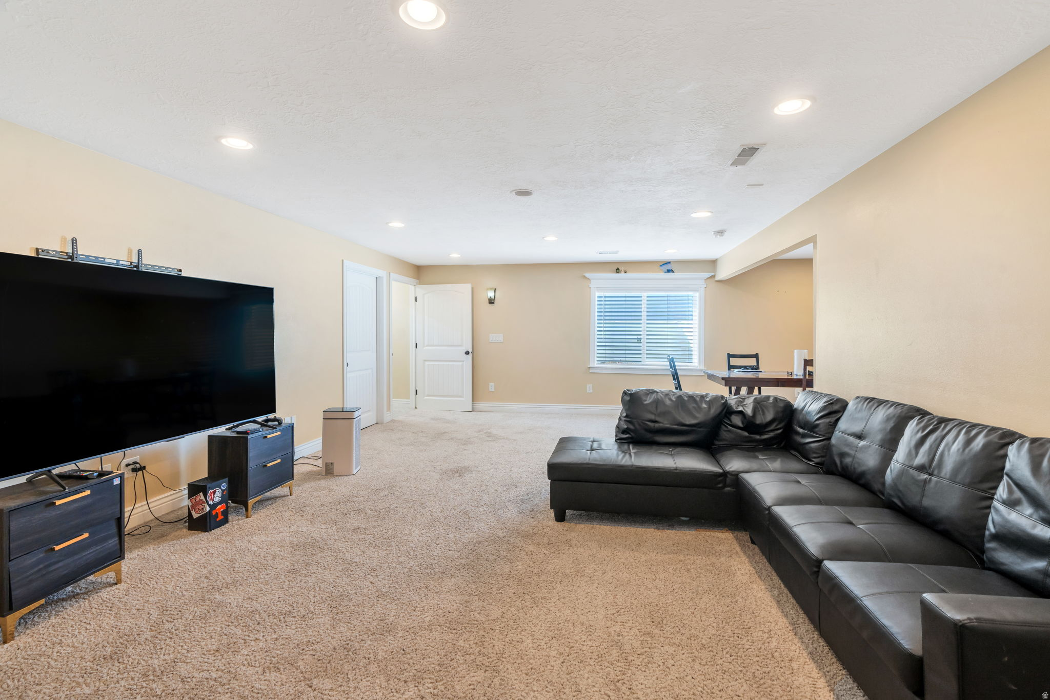 THANKSGIVING MEADOWS - Residential