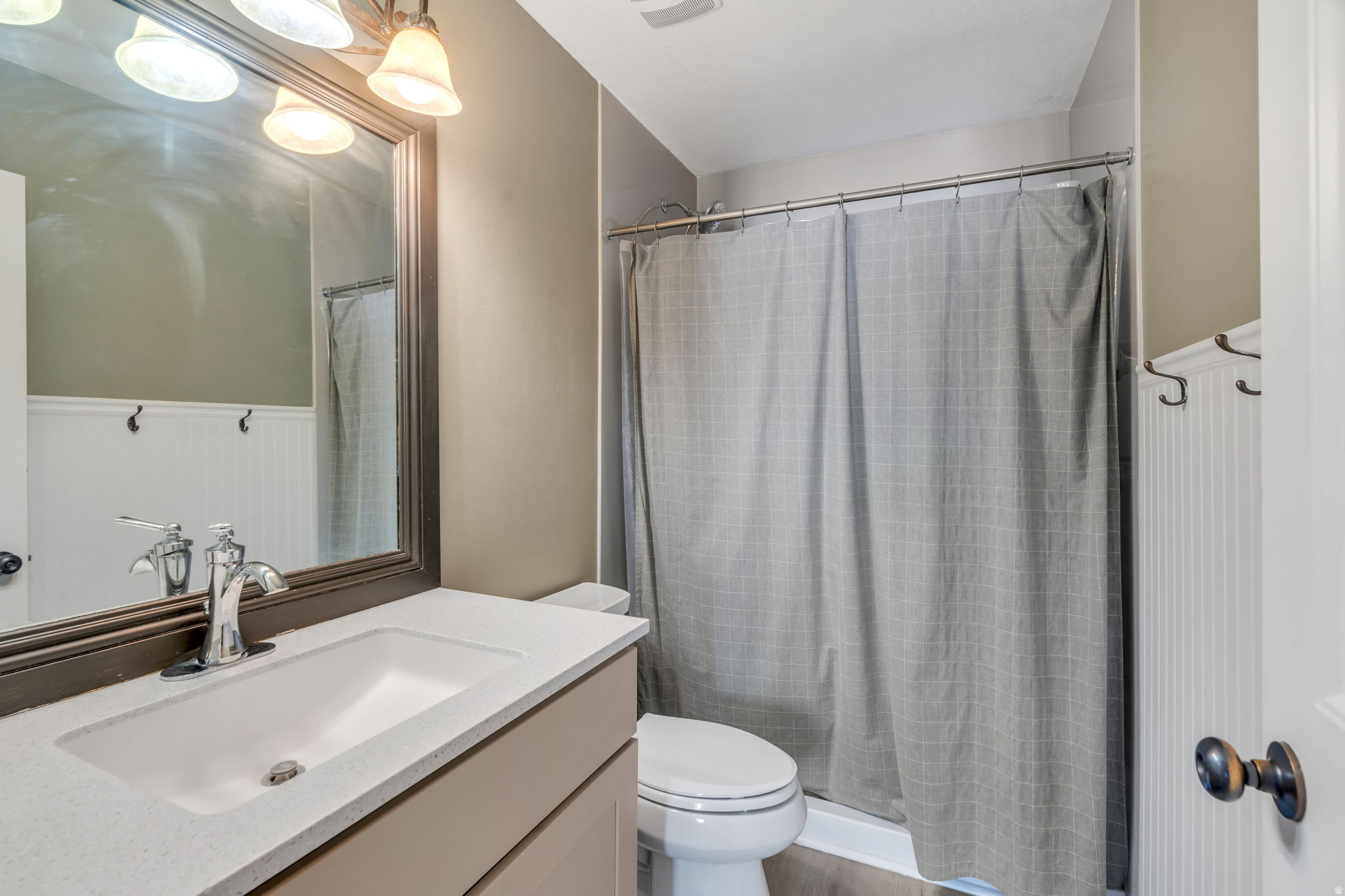 THANKSGIVING MEADOWS - Residential