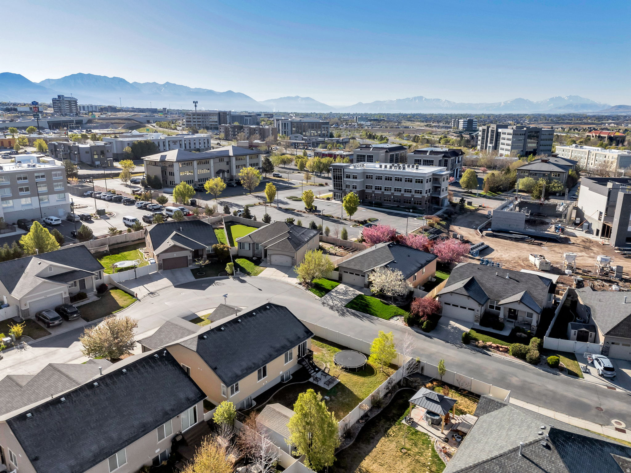 THANKSGIVING MEADOWS - Residential