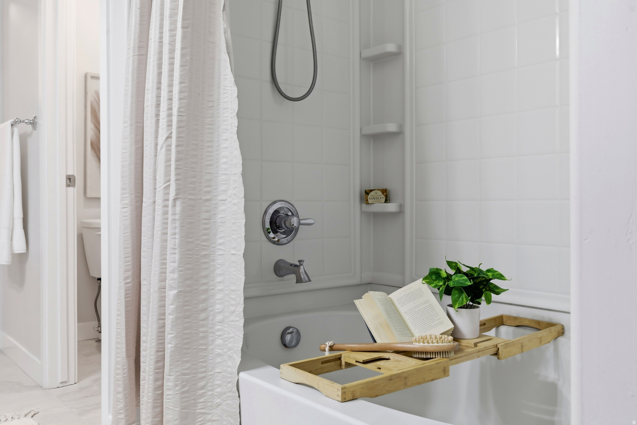 SALT POINT NORTHEAST TOWNHOMES - Residential