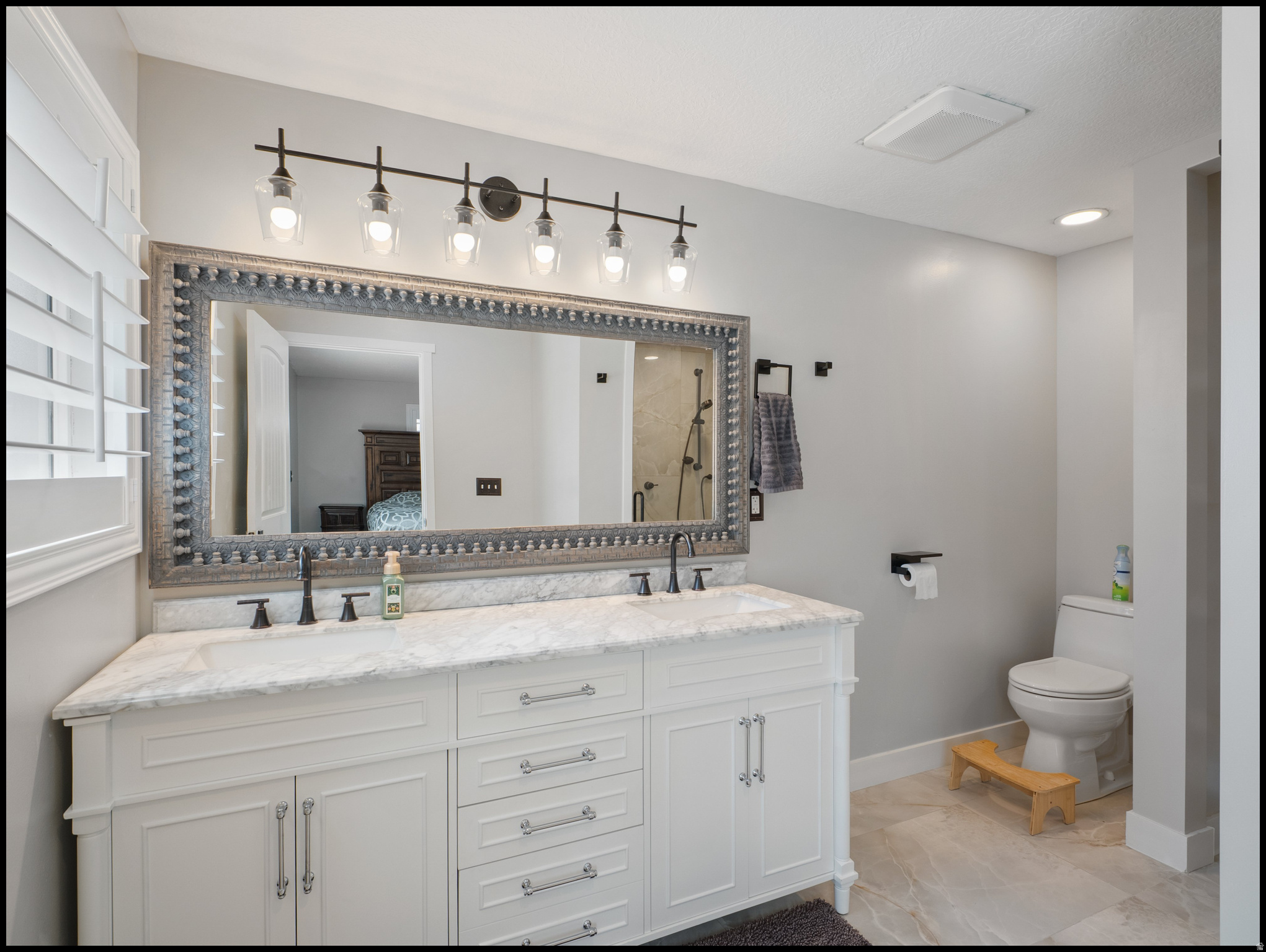 OAKRIDGE VILLAGE SUB - Residential