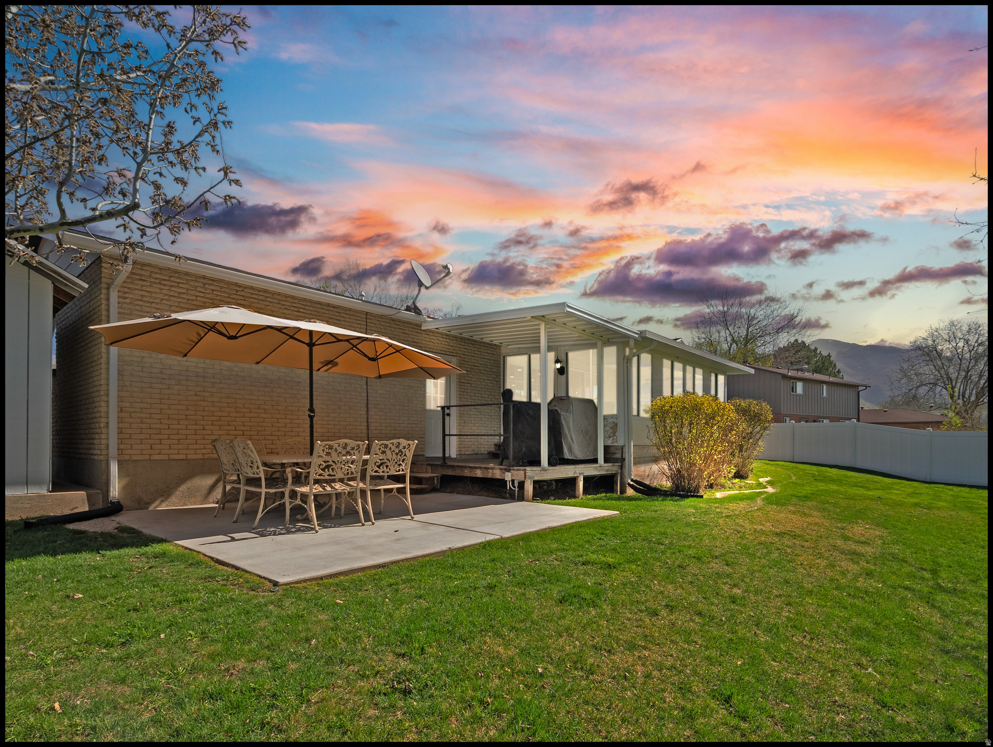 OAKRIDGE VILLAGE SUB - Residential